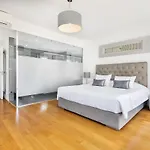 Design Pascoal بيت للعطل *