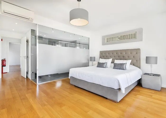 Design Pascoal Nyaraló *